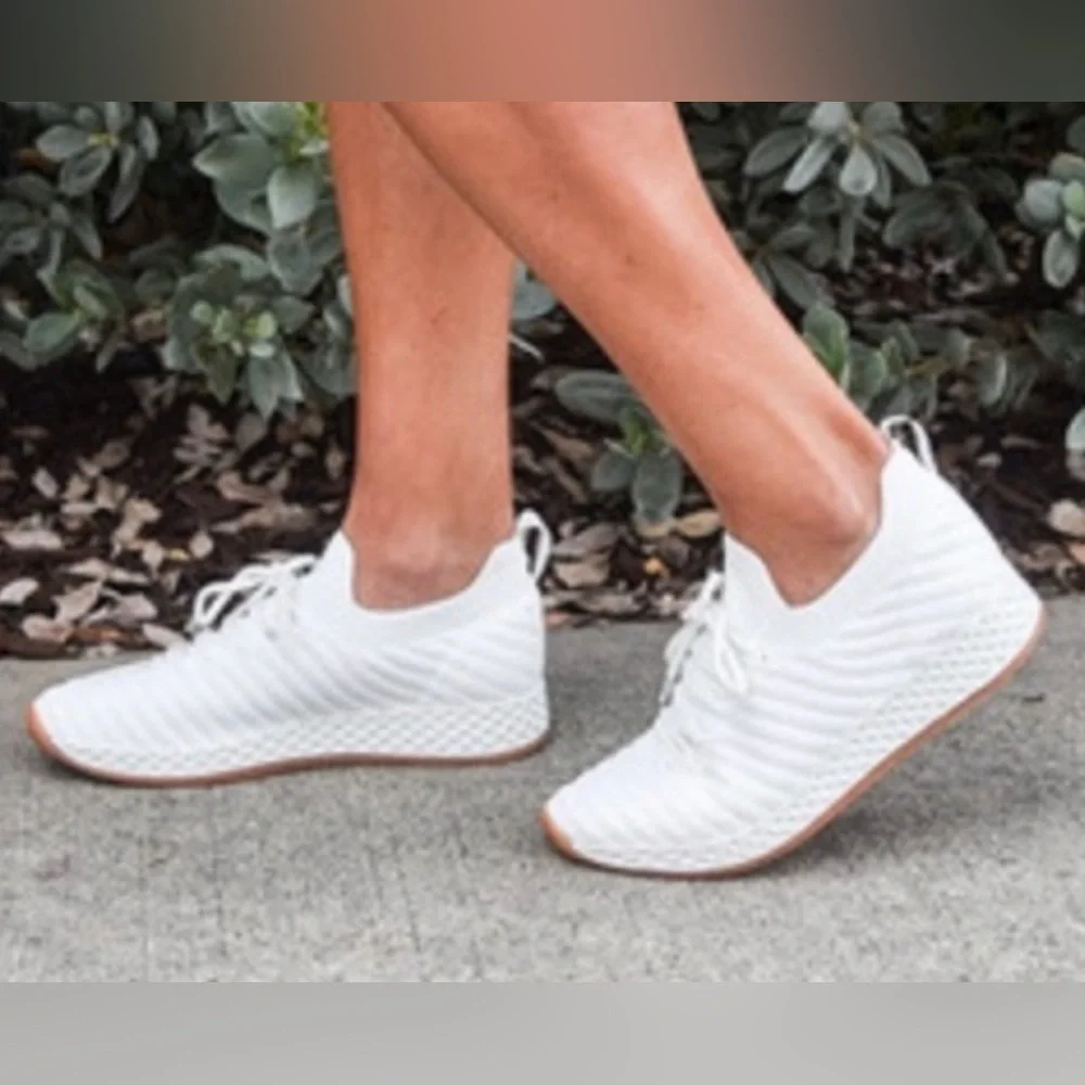 Women's J/Slides Sneakers, White & black, various sizes